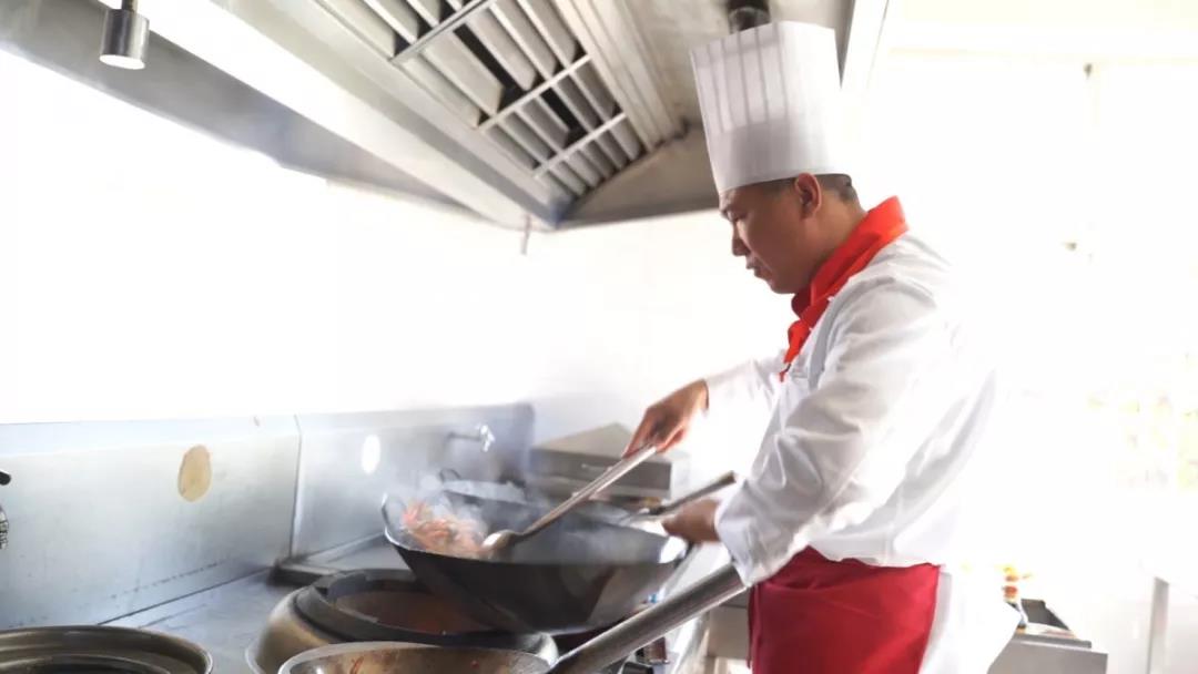 河北省高速管理局第三界厨师、保安技能大比武决赛在我校圆满落幕！
