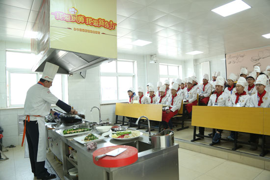 青海新东方烹饪学校-学什么-好就业