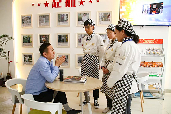 青海新东方烹饪学校-校企合作-高薪就业