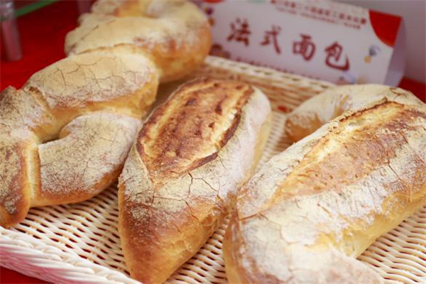 【喜讯】 热烈祝贺厦门新东方师生代表队在“厦门市第二十四届职工技术比赛”中喜获佳绩！