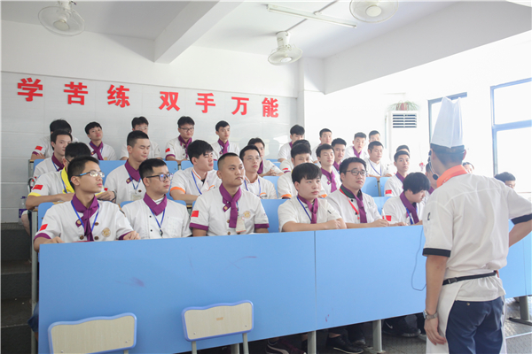 低能学厨师吗？