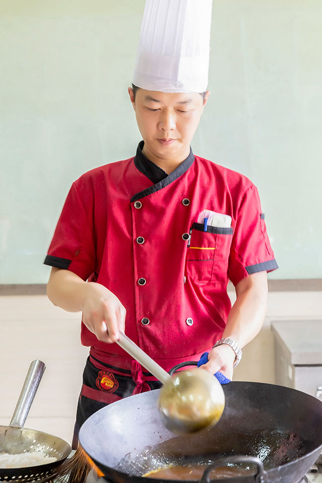 名师进名校｜川越往事慕斯荟店厨师长李建来校倾情授课！