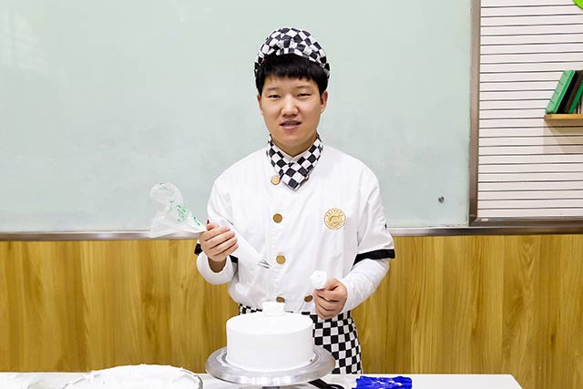 李伟：今天选择西点积累自己，明天实现我的创业梦！