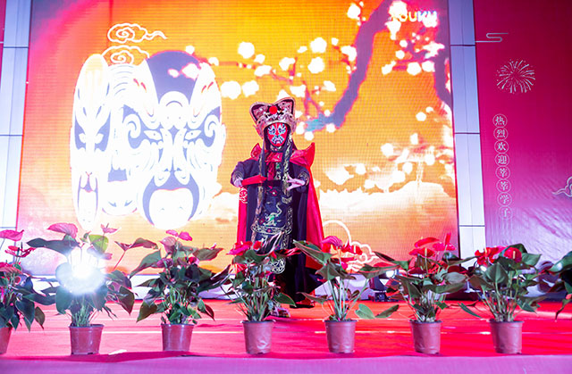 江苏新东方“爱祖国，庆华诞”文艺汇演圆满！