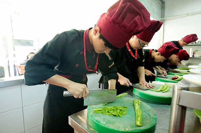 没有基础学厨师，能不能学会？