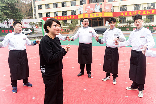 名企名师进校园， 来自企业与厨师长的知识都是干货！