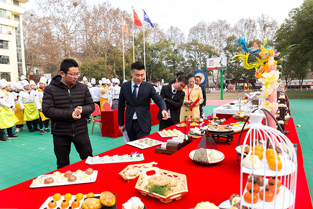 江苏新东方2019年度颁奖盛典暨晚班结业典礼隆重举行！