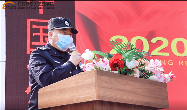 <a  data-cke-saved-href=http://www.jxxdf.com href=http://www.jxxdf.com target=_blank class=infotextkey>江西新东方烹饪学院</a>.jpg