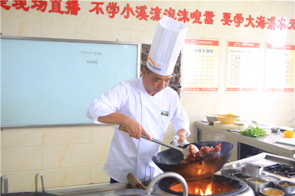学烹饪到天津新东方
