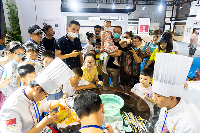 江苏新东方亮相第二届大运河文化旅游博览会运河美食文化展，吸睛无数！