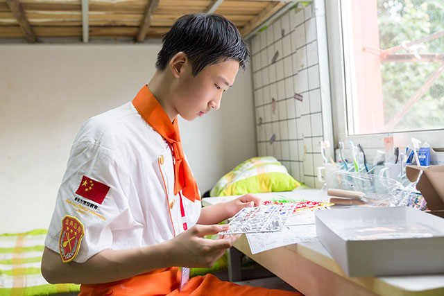屈泽铭：放弃航空航天梦，主题餐厅是我的奋斗目标！