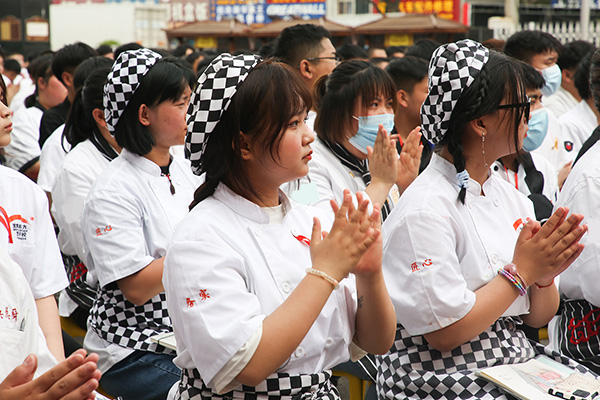 学厨师