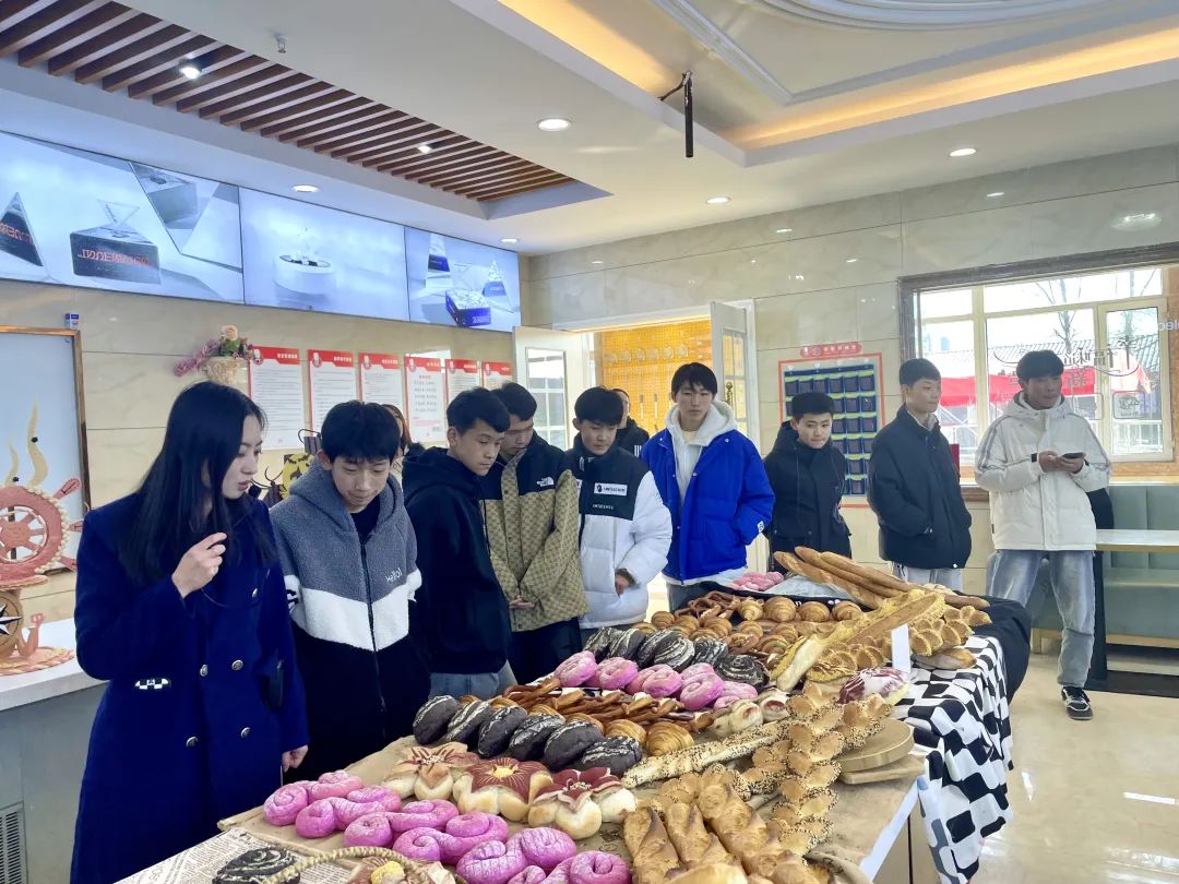 参观内蒙古新东方